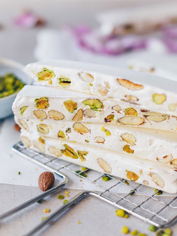 تفاوت بین گز با نوقا